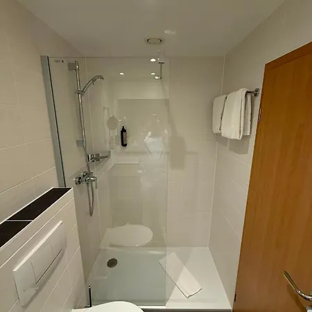 Belmondo Leipzig Airport By Mayburgh Hotel 4*