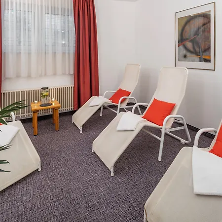 Hotel Belmondo Leipzig Airport By Mayburgh 4*